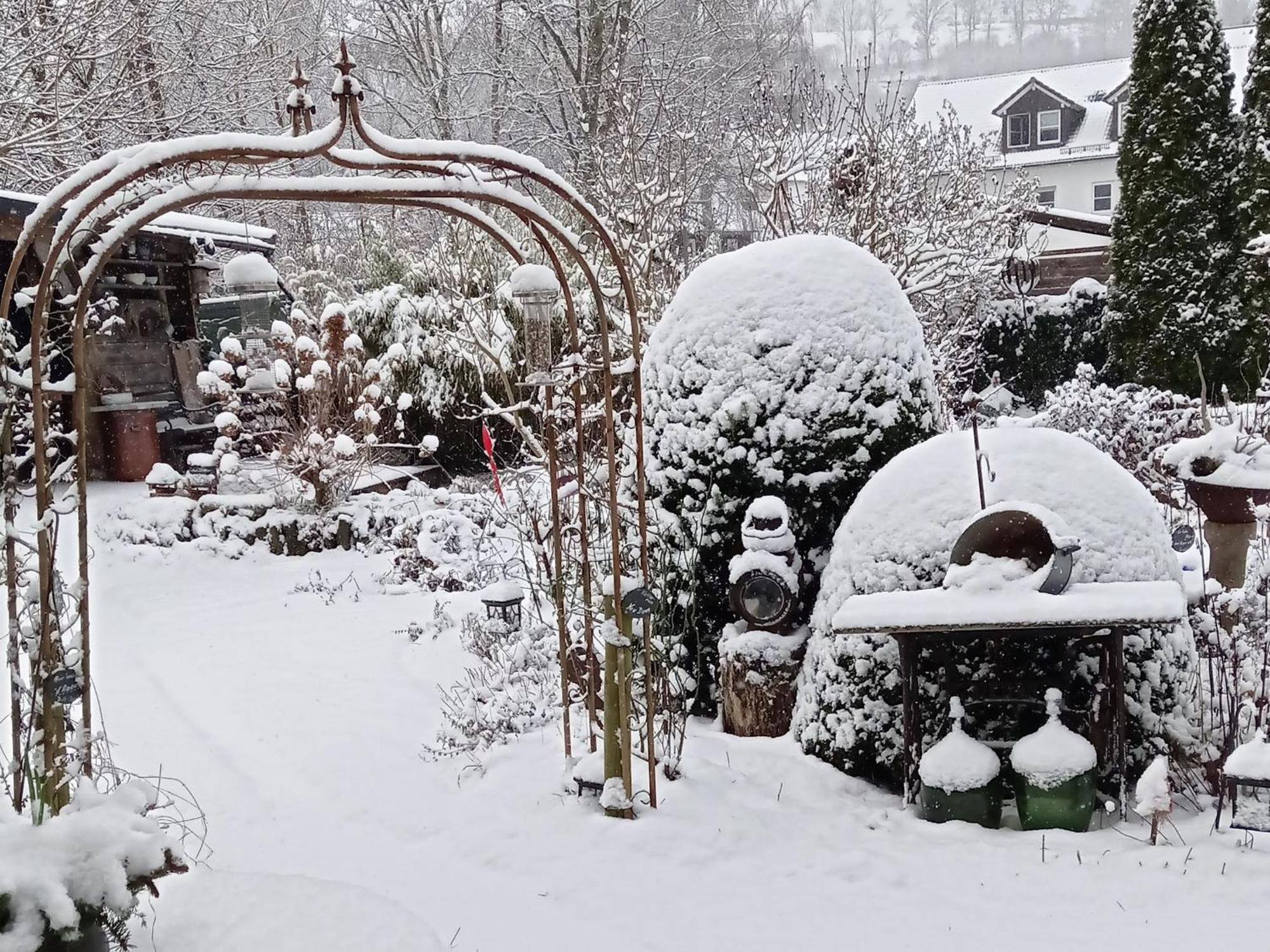 Ferienwohnung Sauerland Burgfenster Леннештадт Экстерьер фото