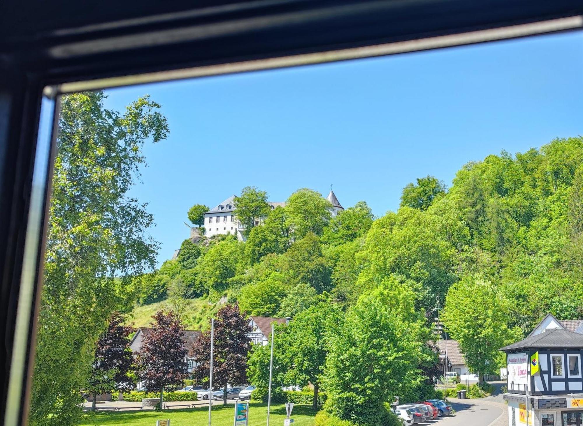 Ferienwohnung Sauerland Burgfenster Леннештадт Экстерьер фото